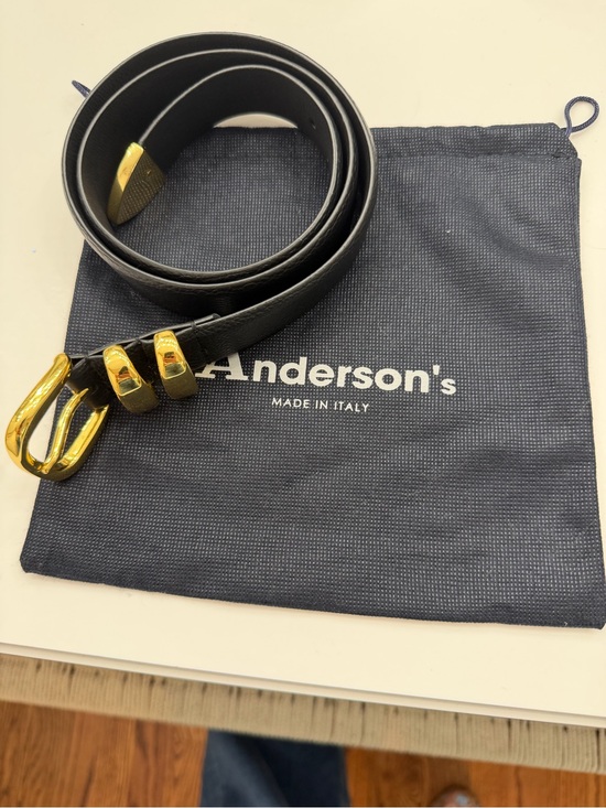 Black Leather Women’s Belt with Gold Hardware main image 4